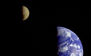 picture of the Earth–Moon system