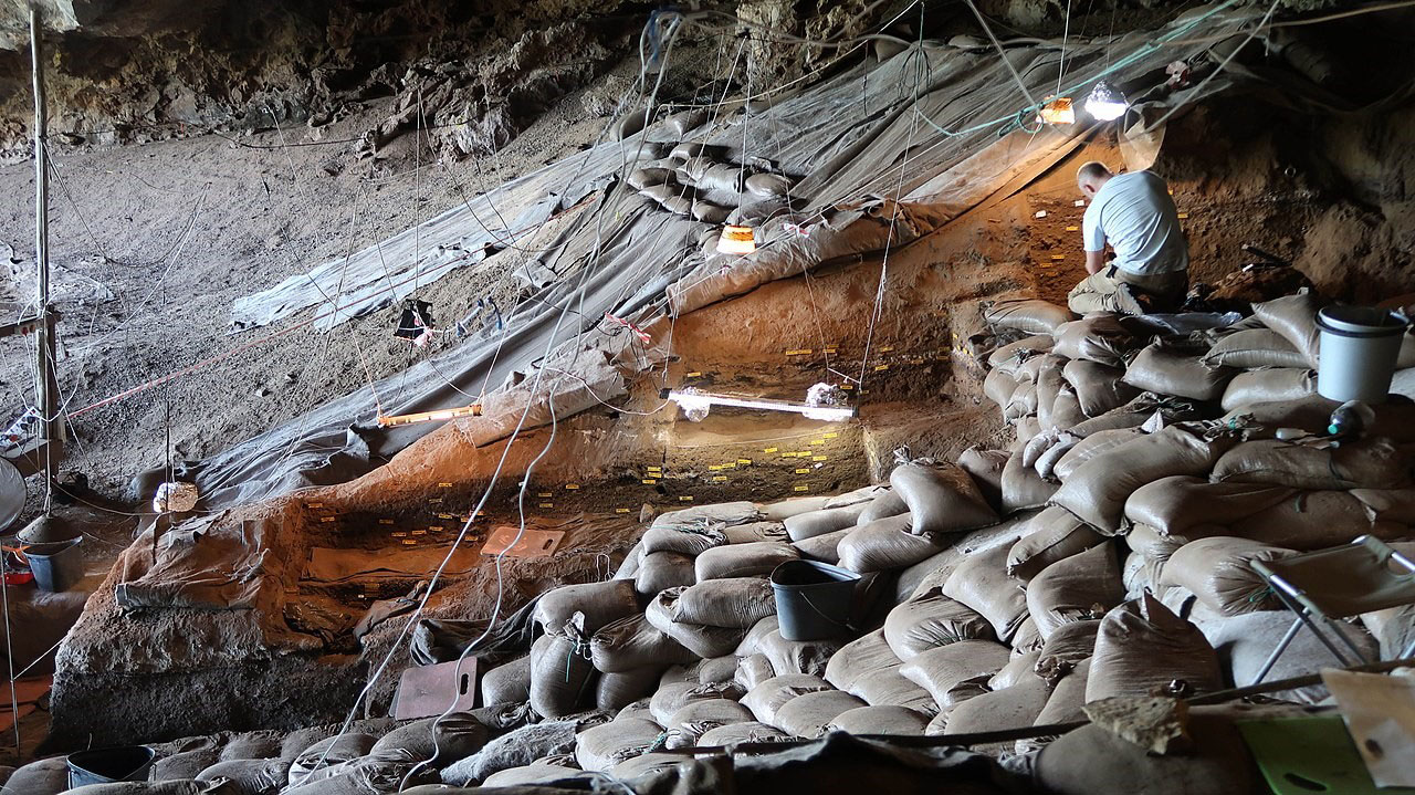 Excavations in South Africa’s Border Cave 