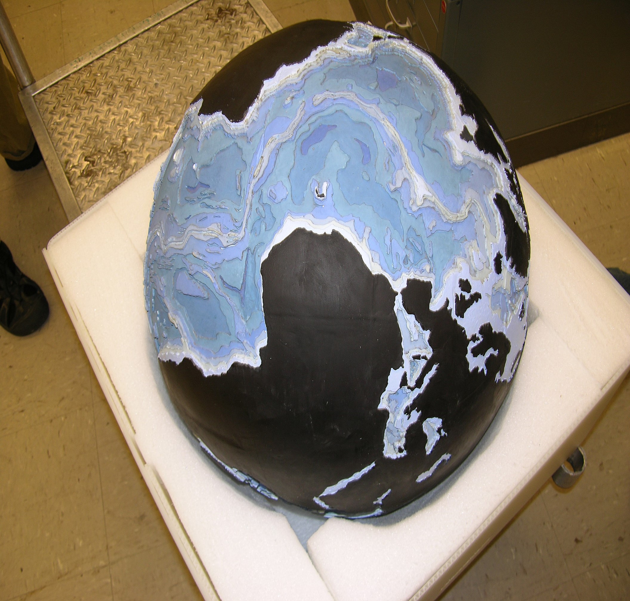 286_3 Basketball bathymetric globe