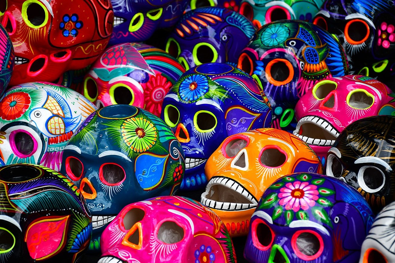 Ceramic skulls in a market
