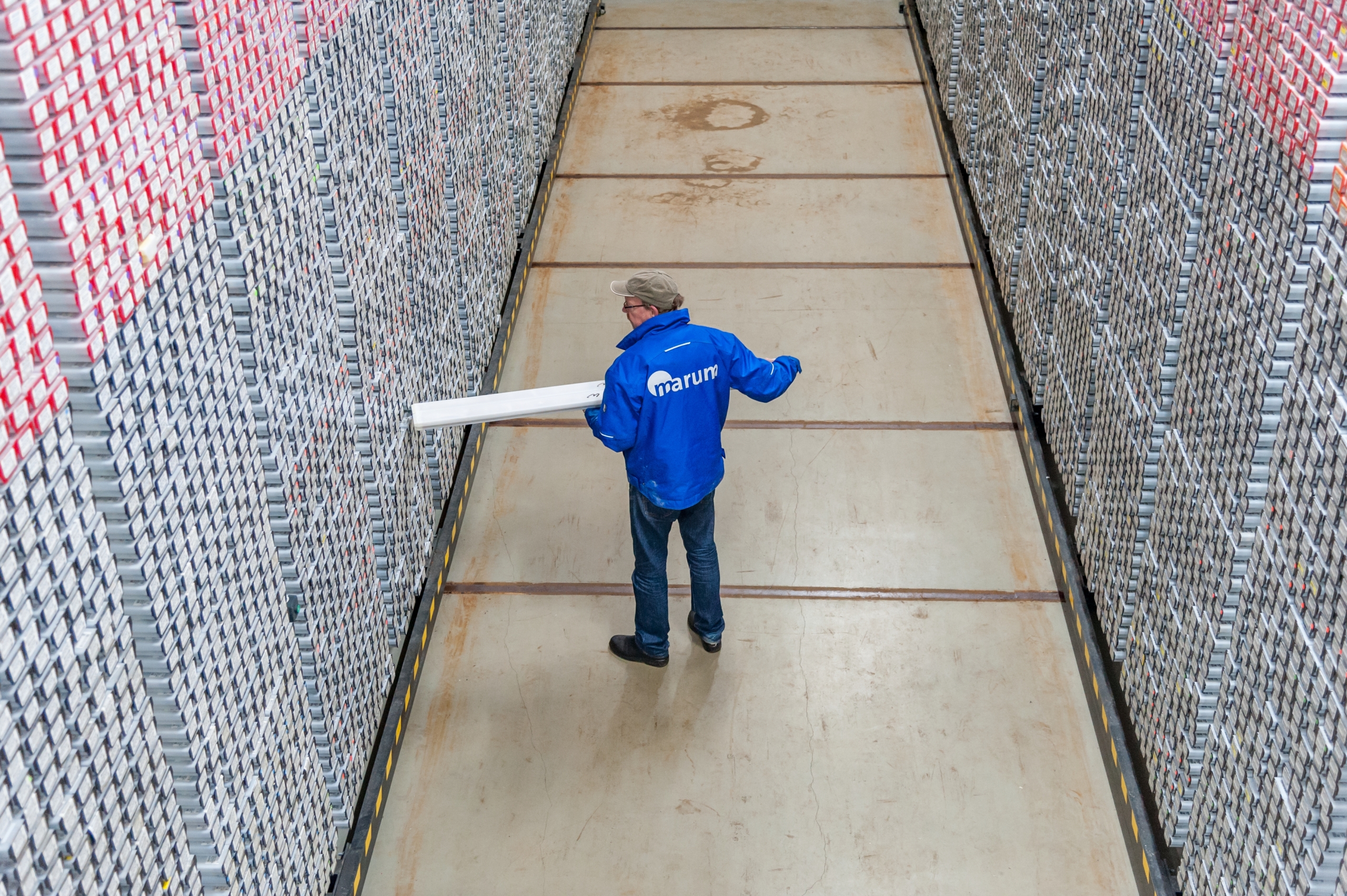 EarthDate 453-4  A majority of the core samples collected from oceans across the globe are stored in a repository at the University of Bremen, Center for Marine Environmental Science in Germany.