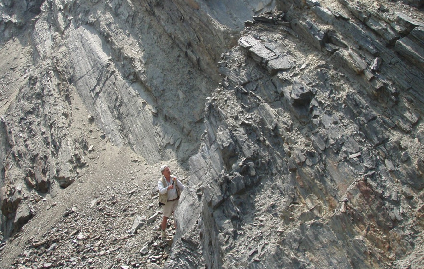 ED477_Mining, Past and Present