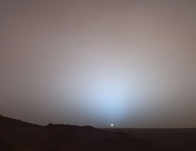 a Martian sunset over Gusev crater