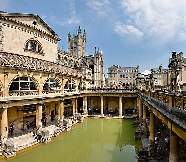 The Roman Baths (thermae) of Bath, England. Credit: Diliff (CC BY-SA 3.0 [http://creativecommons.org/licenses/by-sa/3.0/)]