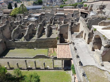 ED497 Secrets of Roman Scrolls 4