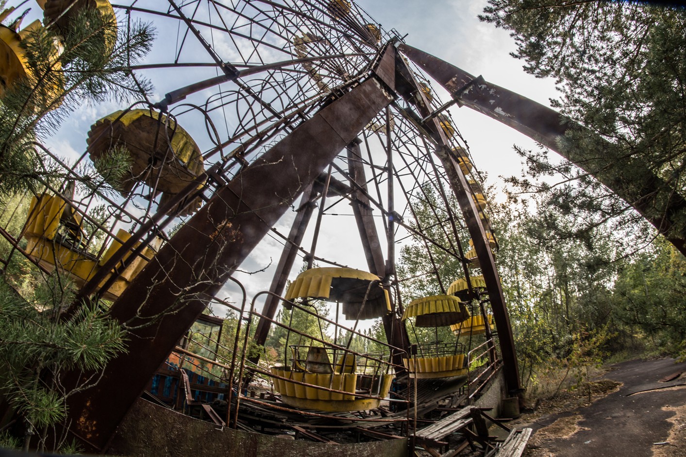 Rusting Ferris Wheel