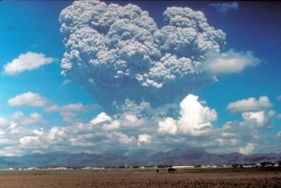 Eruption column from Mount Pinatubo in the Philippines